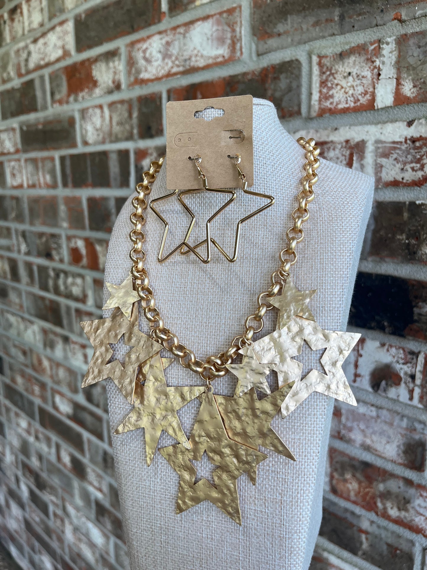 Gold Chunky Star Necklace Set