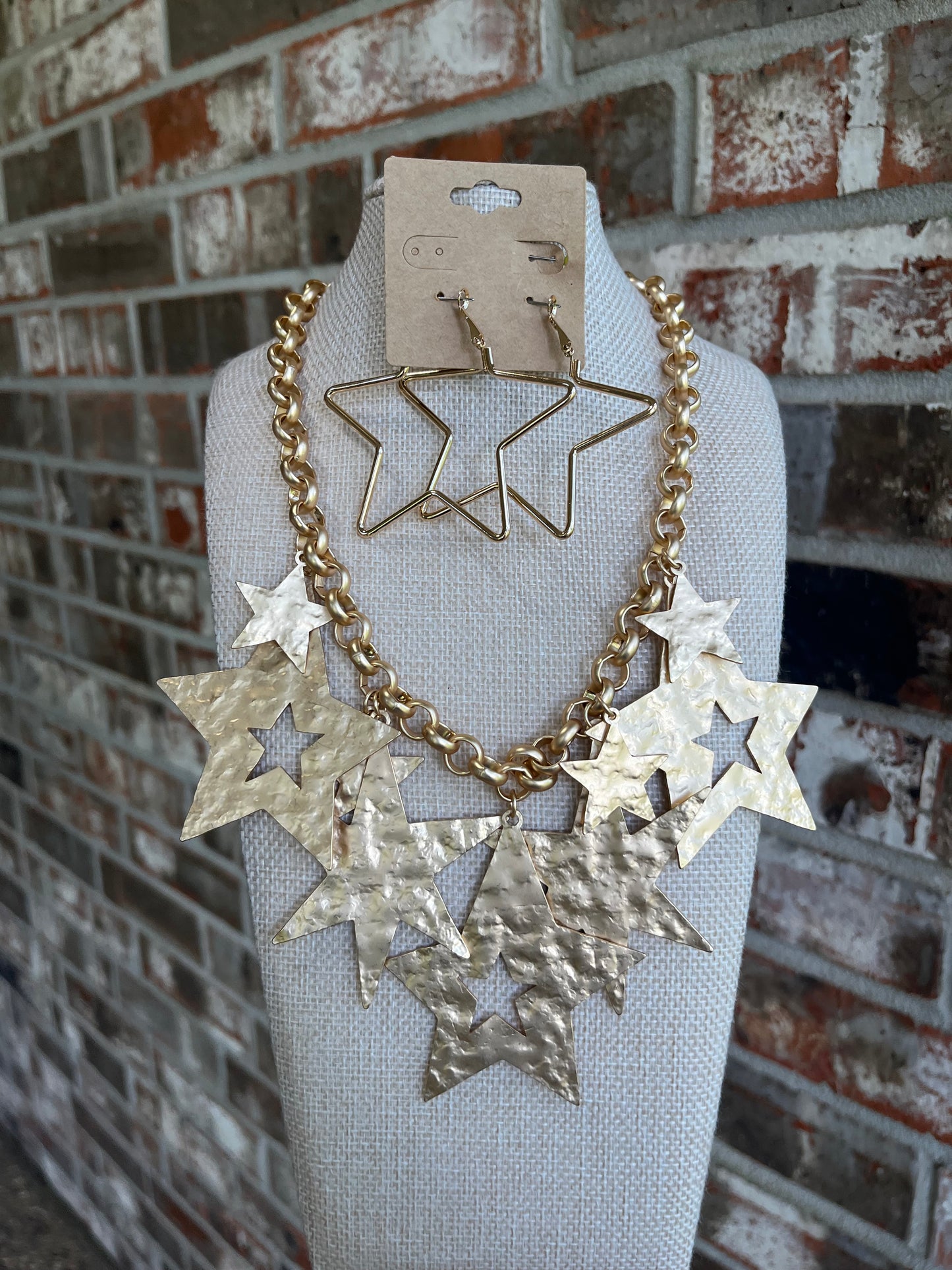 Gold Chunky Star Necklace Set